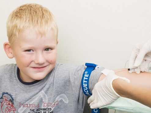 The child gives blood for analysis in case of suspected parasite infection